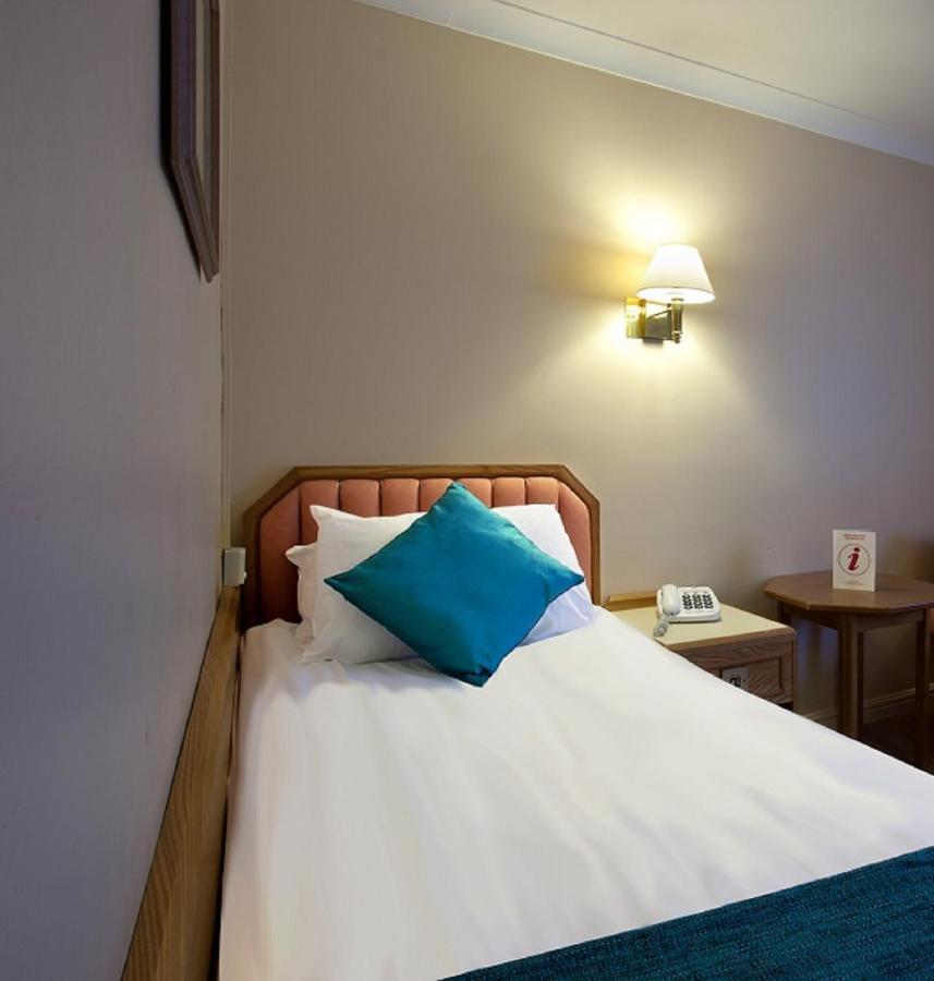 Royal Court & Hotel 3*